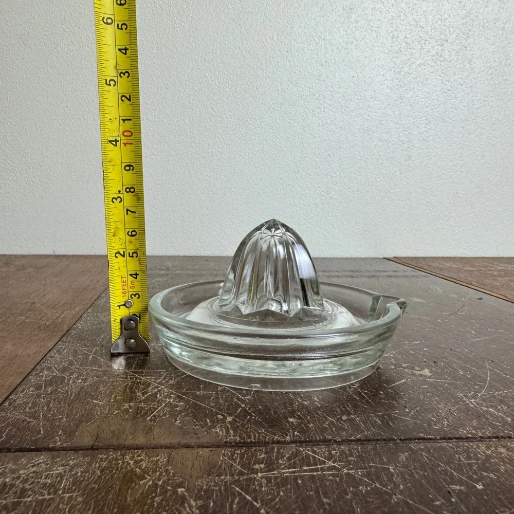 Vintage Federal Glass Citrus‎ Juicer Hand Press Reamer Fruit Juice Squeezer